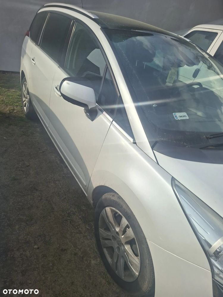 Peugeot 5008 HDI FAP 150 Family - 2