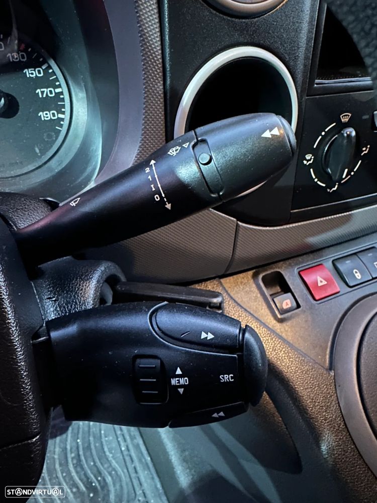 Peugeot Partner 3lugares - 11