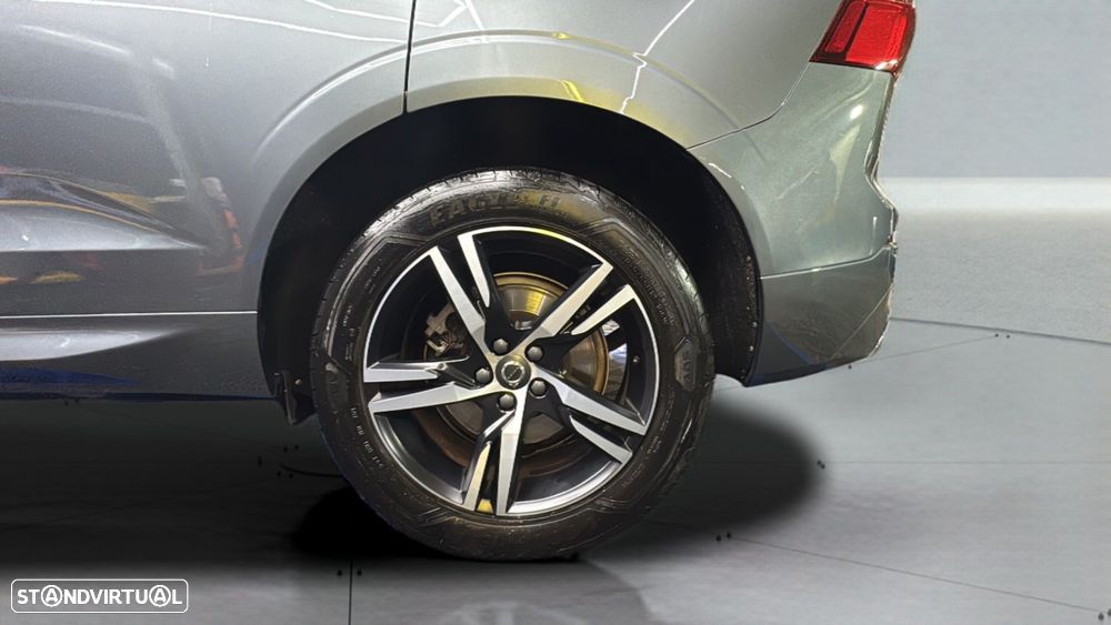 Volvo XC 60 2.0 T8 PHEV R-Design AWD - 18