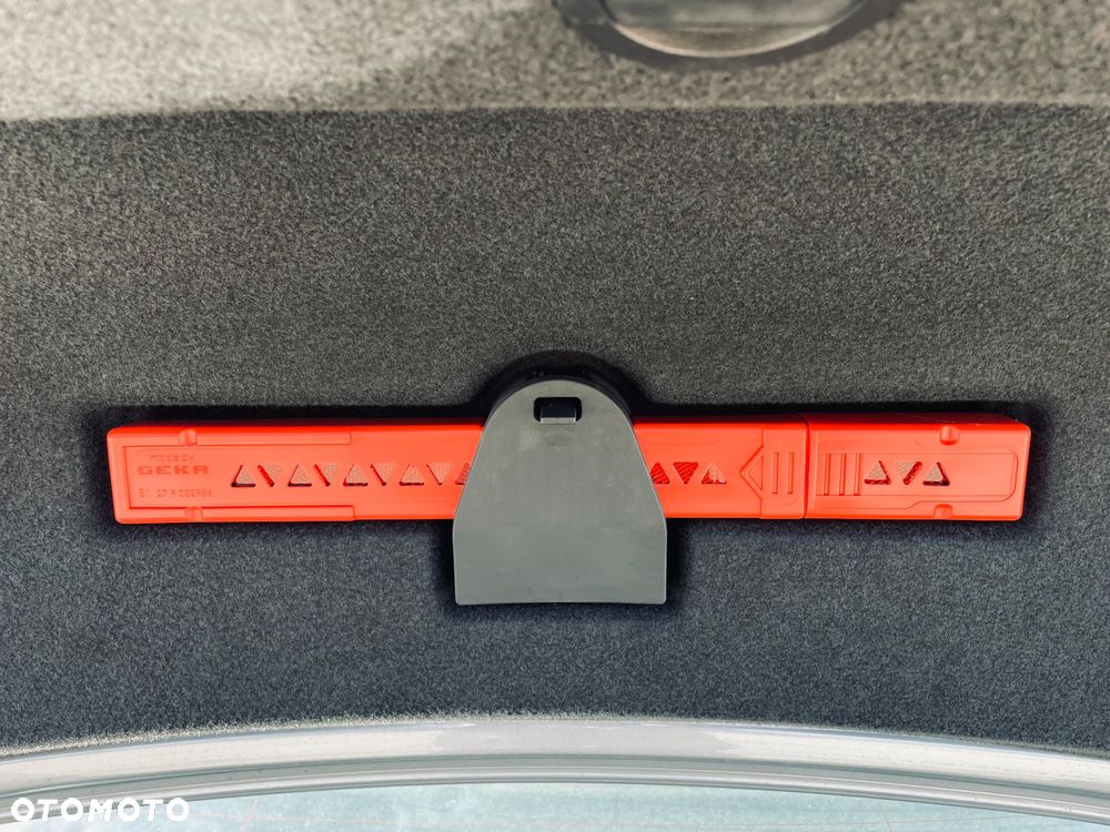 Volkswagen Passat 1.4 TSI BMT Comfortline - 22