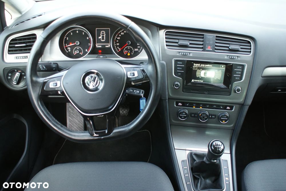 Volkswagen Golf 1.2 TSI BlueMot Comfortline - 8