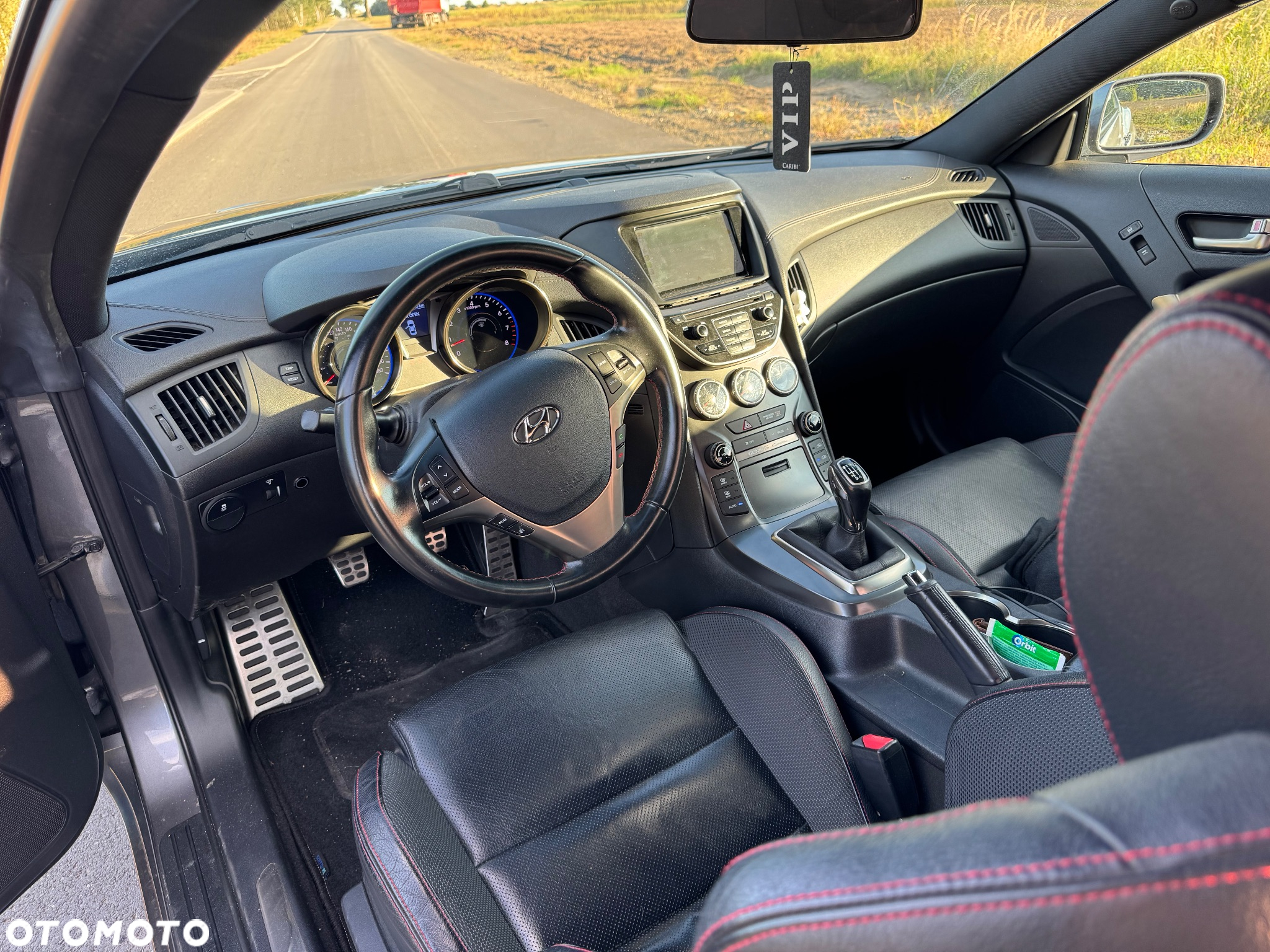 Hyundai Genesis Coupe - 16