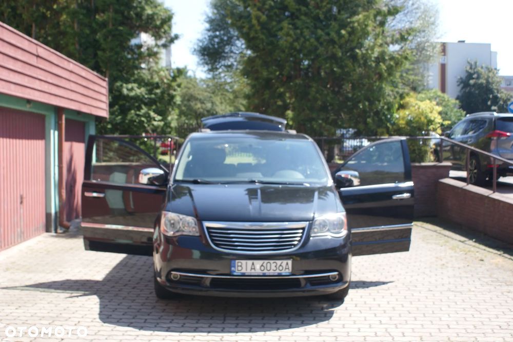 Chrysler Town & Country 3.6 Touring - 1