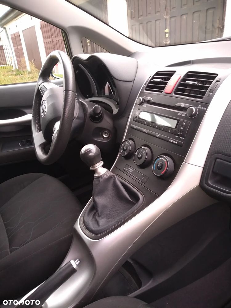 Toyota Auris - 3