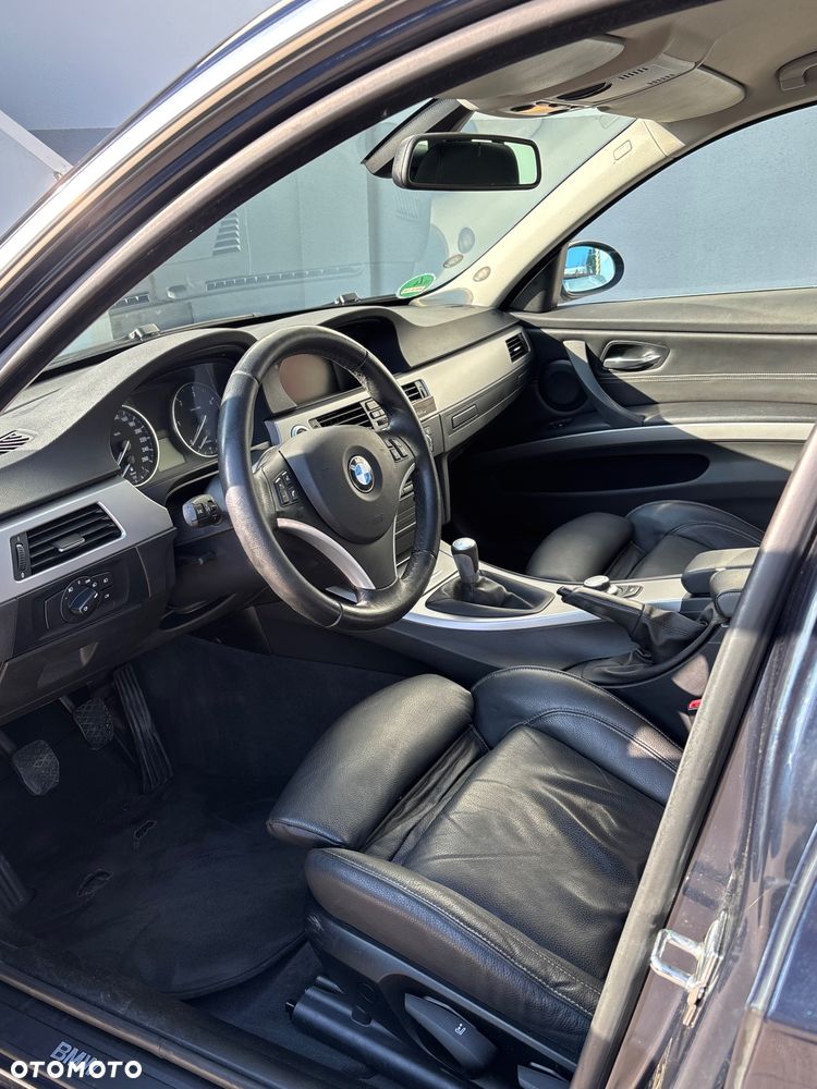 BMW Seria 3 325d DPF - 10