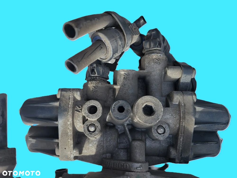 Zawor Osuszacz Wabco 9325001010 IVECO STRALIS - 2