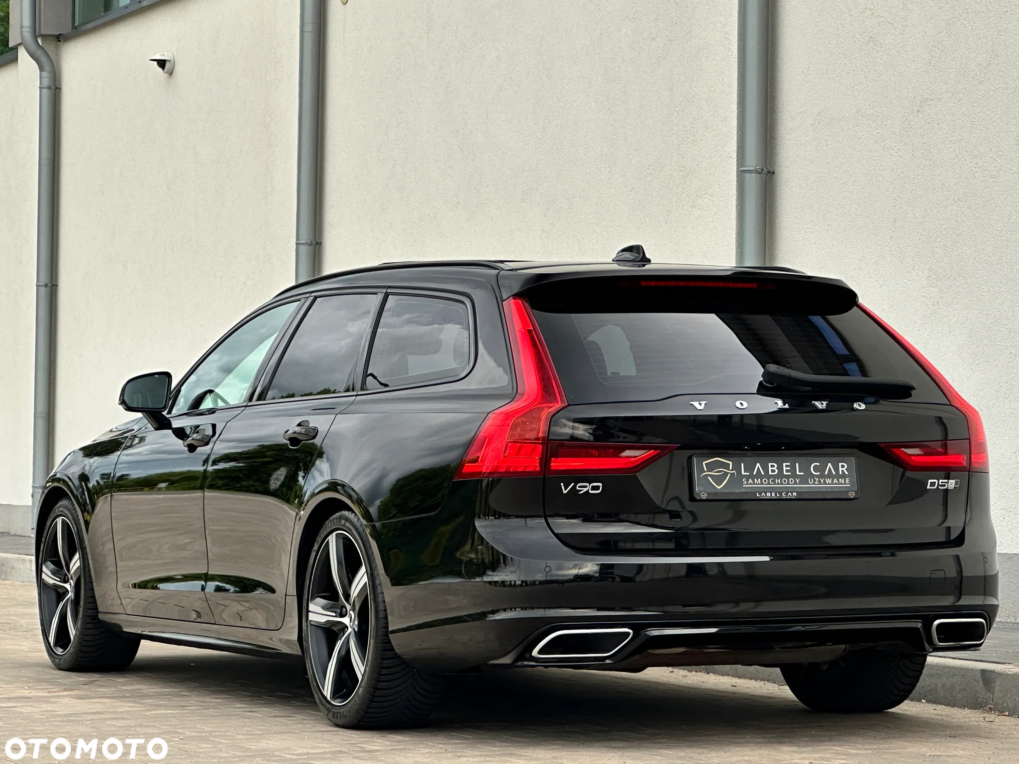 Volvo V90 D5 AWD Geartronic R Design - 37