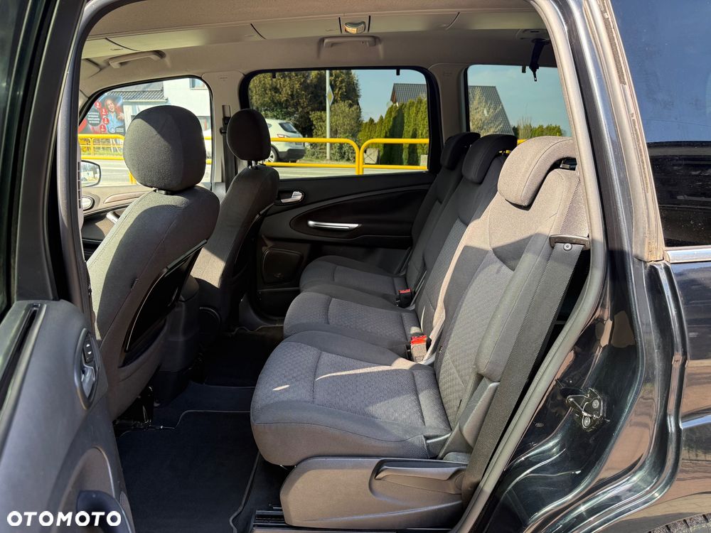 Ford Galaxy 2.0 TDCi DPF Titanium - 22