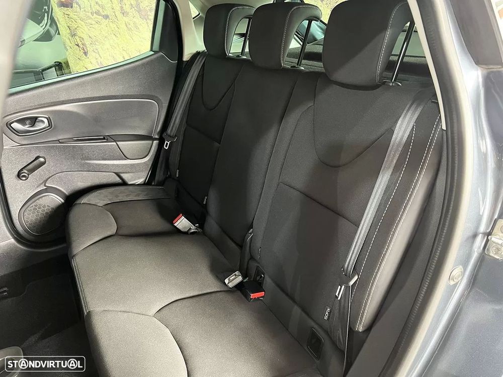Renault Clio 0.9 TCe Limited Bi-Fuel - 22