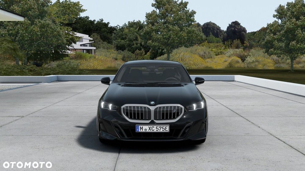 BMW i5 - 4