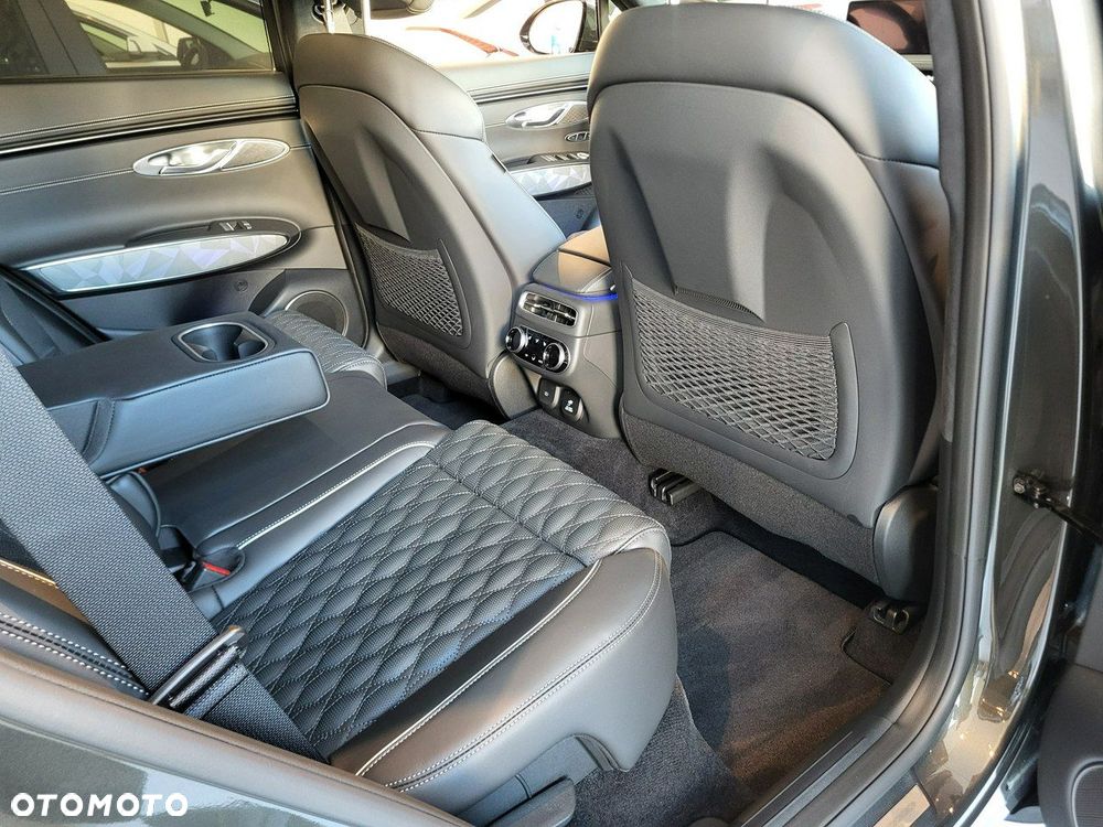 Genesis GV70 2.2 Diesel AWD AT8 Sport Line - 38