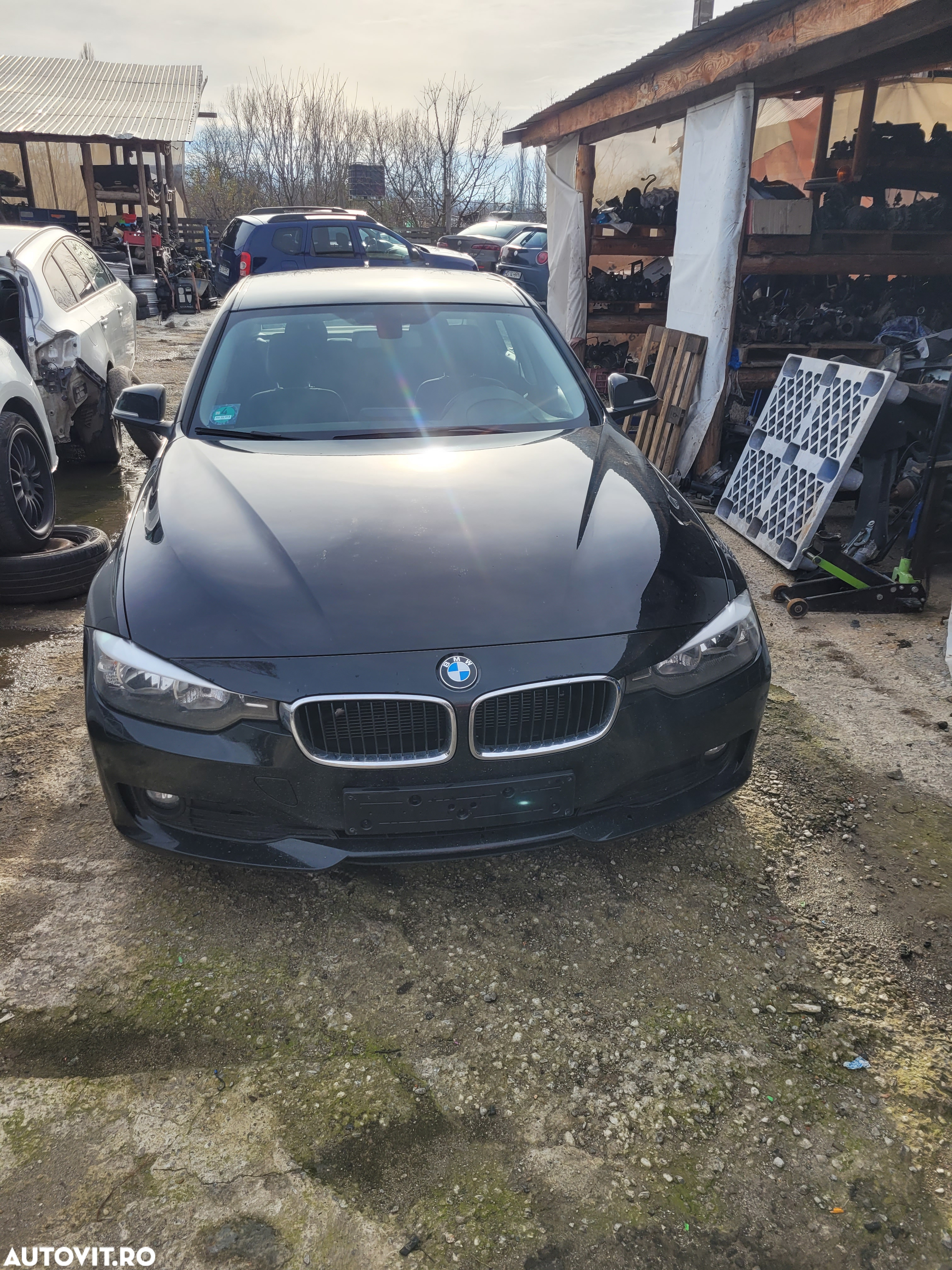 dezmembrez bmw f30,316d,1995cm,,,an 2014 - 2