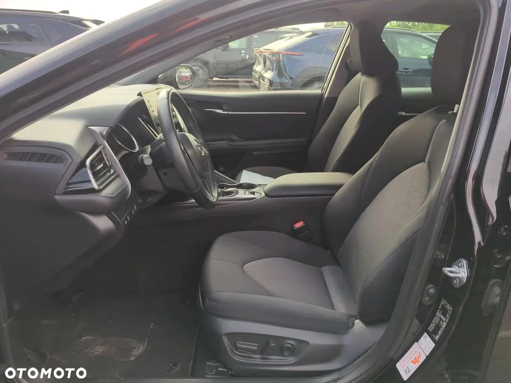 Toyota Camry 2.5 Hybrid Comfort CVT - 8