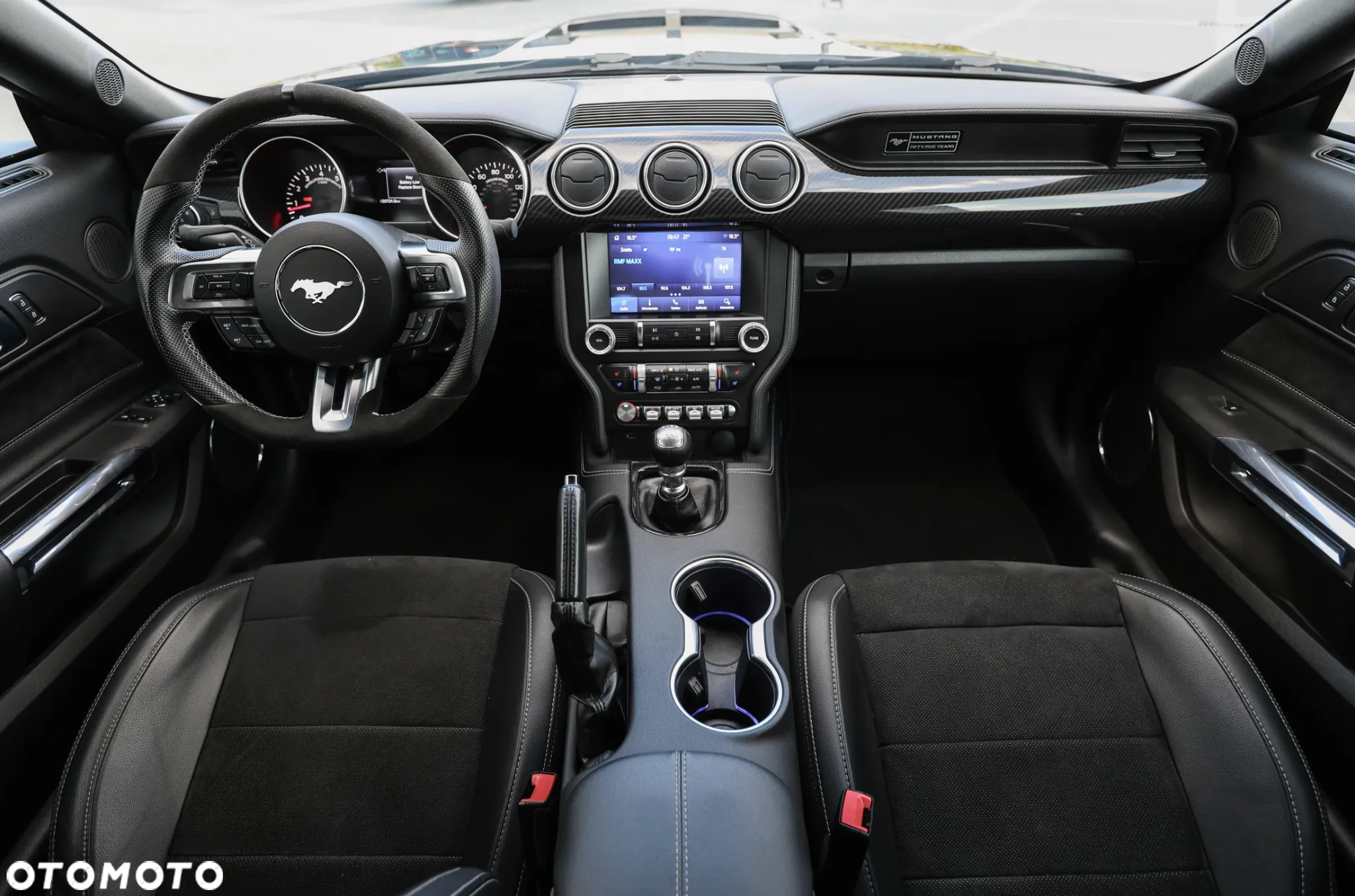 Ford Mustang 5.0 V8 GT - 25