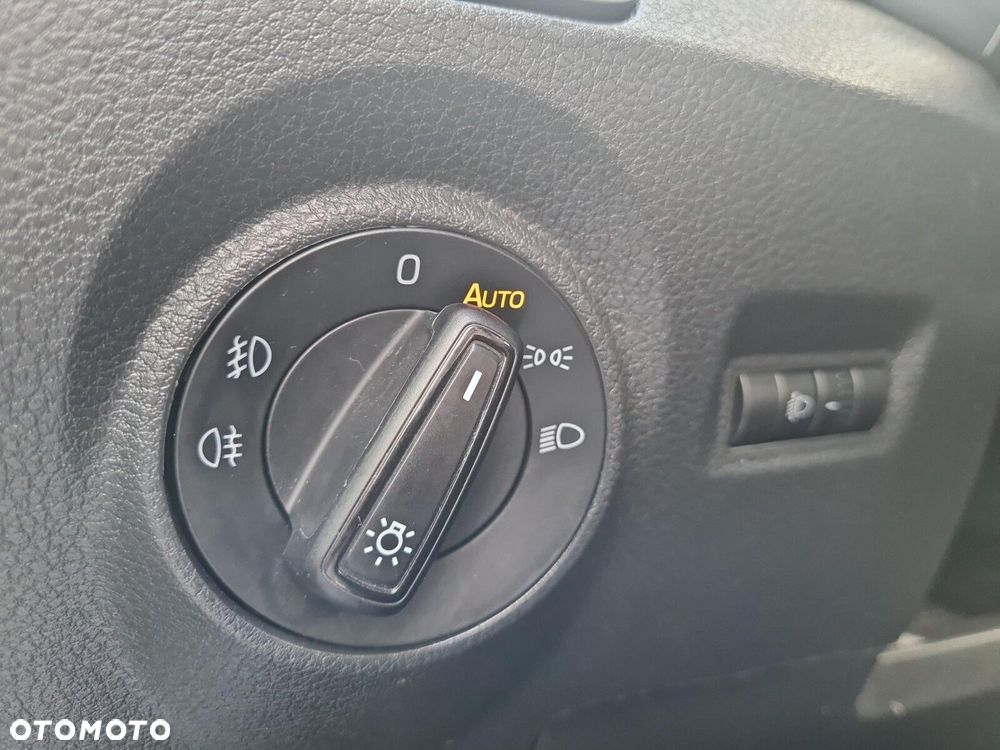 Skoda Fabia 1.0 TSI Ambition - 11
