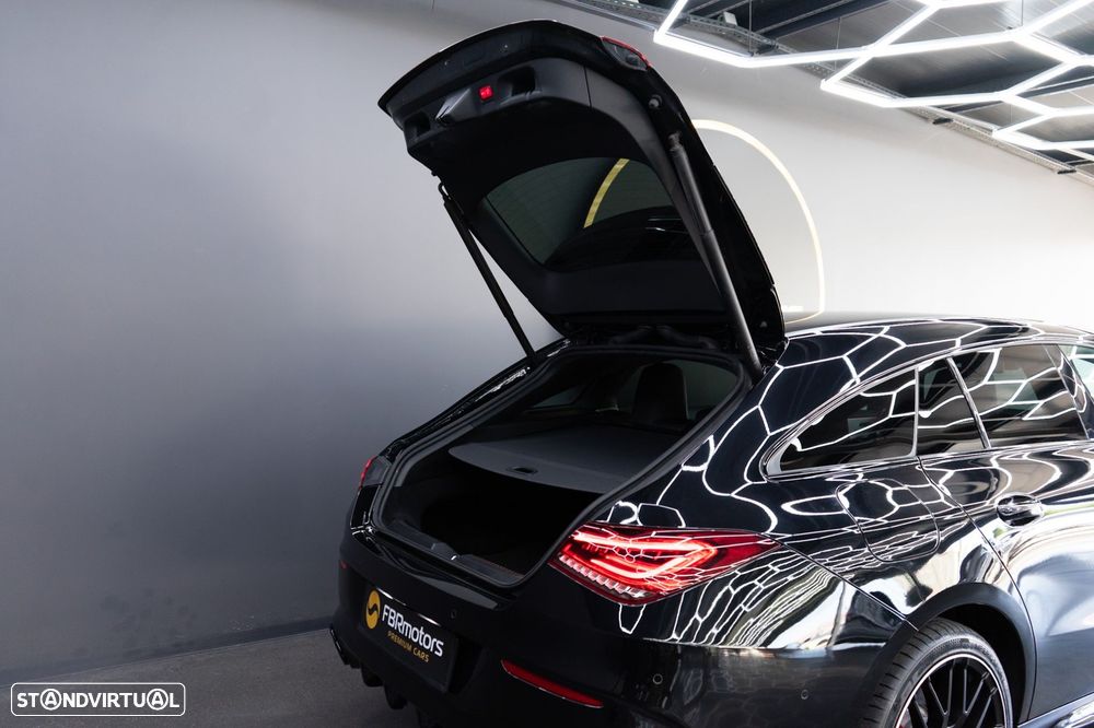 Mercedes-Benz CLA 250 e Shooting Brake AMG Line - 16