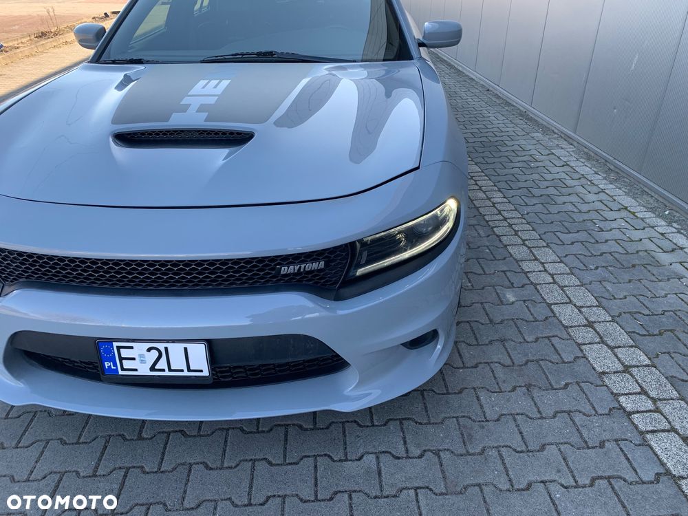 Dodge Charger 5.7 R/T Daytona - 23