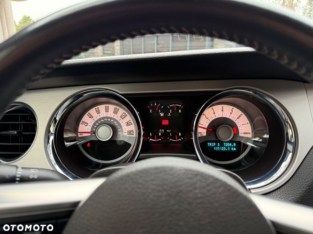 Ford Mustang 3.7 V6 Premium - 16