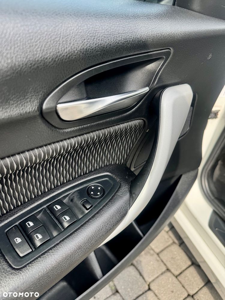 BMW Seria 1 116d DPF Edition Sport - 16