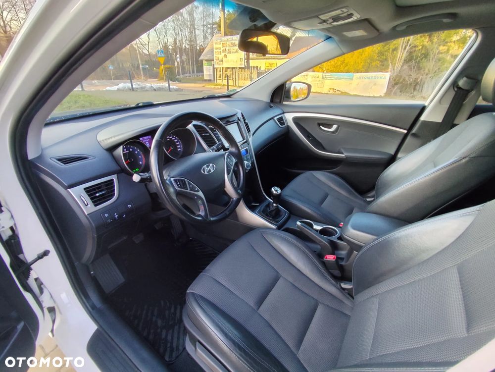 Hyundai i30 1.6 Fifa World Cup Edition - 8