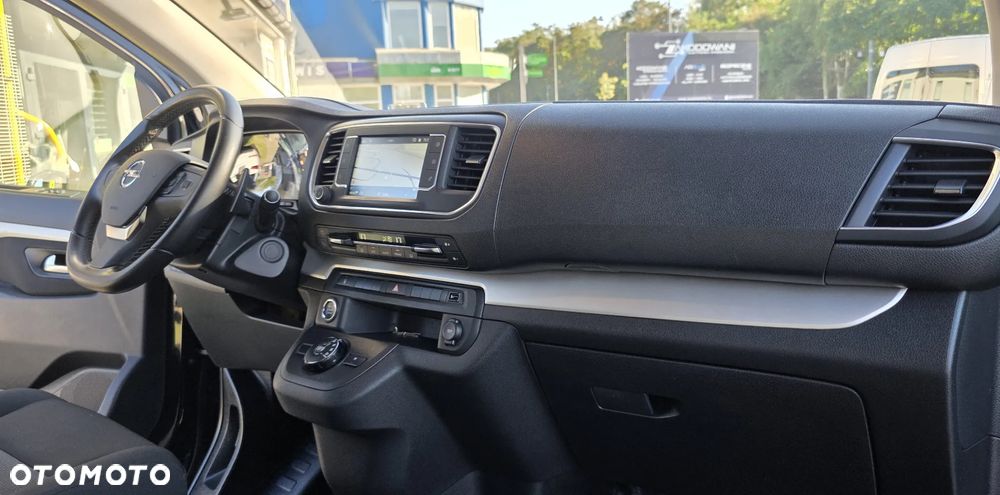 Opel Vivaro 2.0 177KM 5-osób Automat 8-biegów - 17