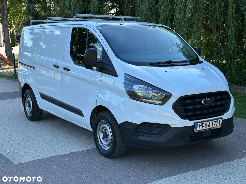 Ford TRANSIT CUSTOM L1H1 - 2