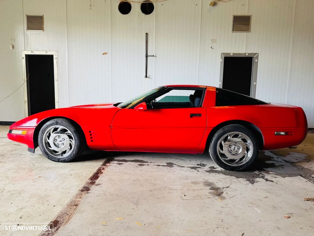 Chevrolet Corvette - 2