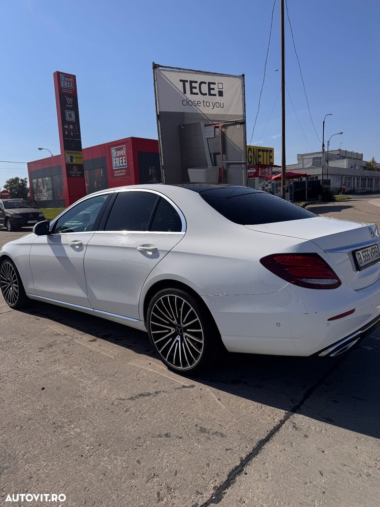 Mercedes-Benz E 220 d Aut. - 1