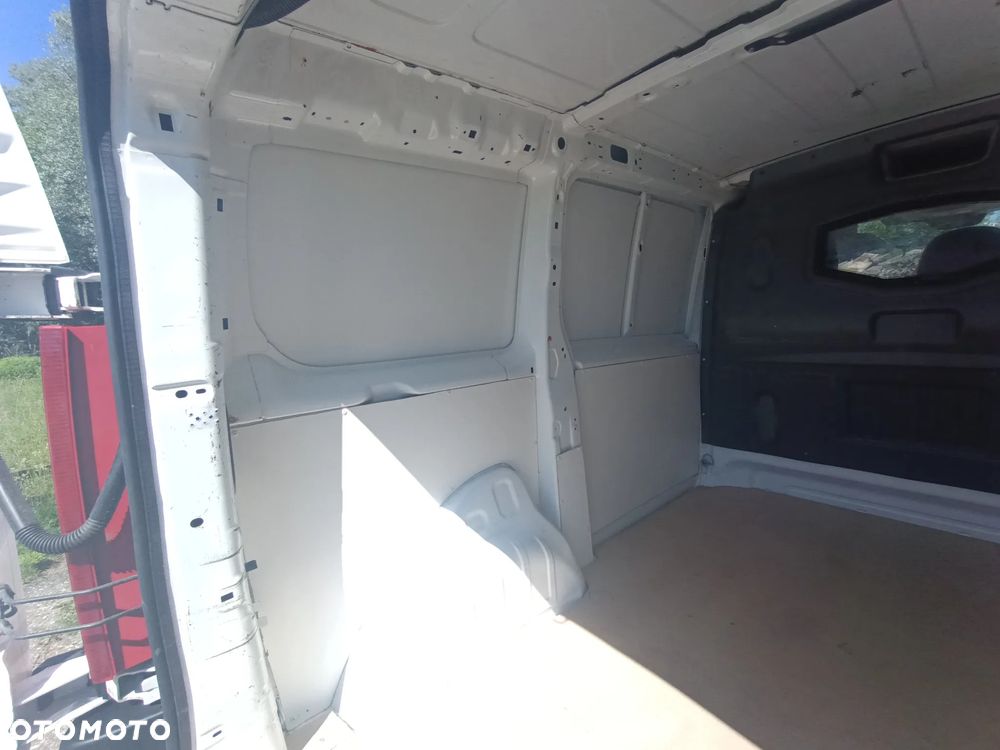 Citroën Jumpy 2.0 diesel 128 kM manual 2014 rok HAK, BAGAŻNIK DACHOWY, czujniki parkowania, ORGINALNY PRZEBIEG, sprowadzony ze Szwecji! - 36