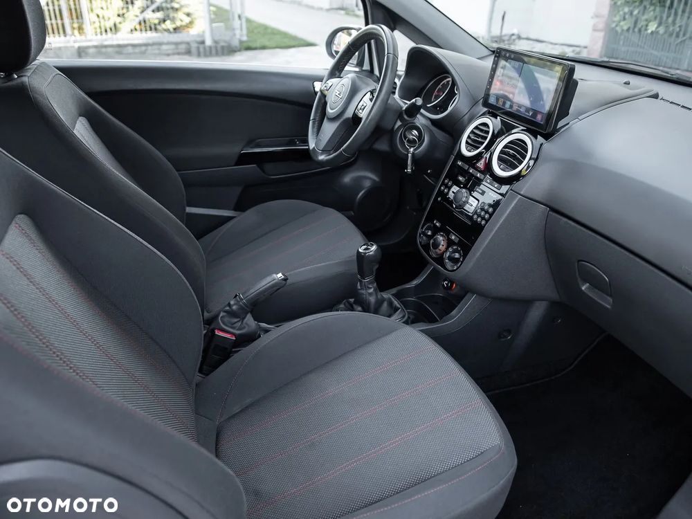 Opel Corsa 1.4 16V Sport - 23