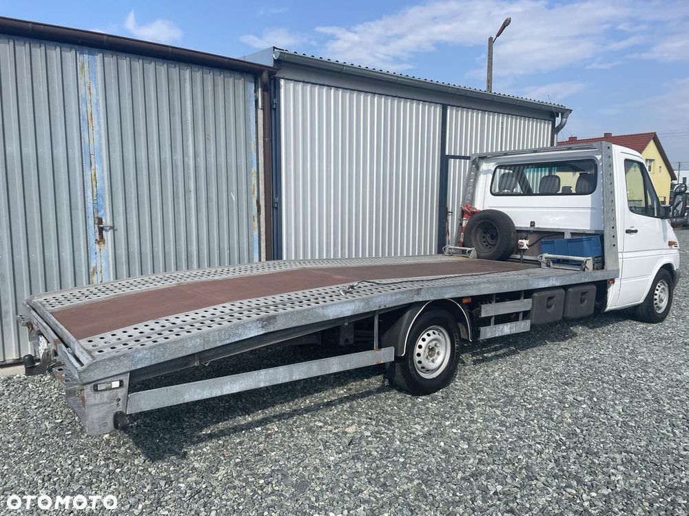 Mercedes-Benz Sprinter - 3