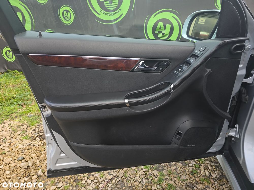 Mercedes-Benz Klasa R - 29