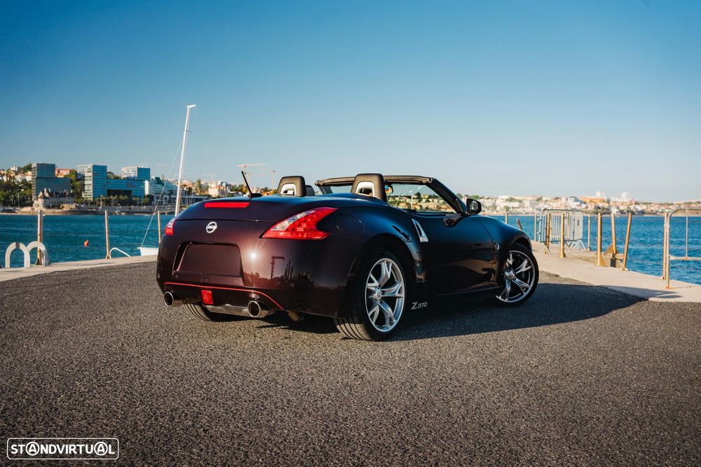 Nissan 370 Z Pack NAV+JA19+AS AT - 5