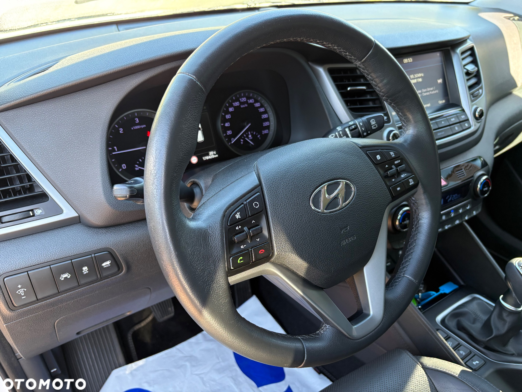 Hyundai Tucson 2.0 CRDi 2WD Style - 17