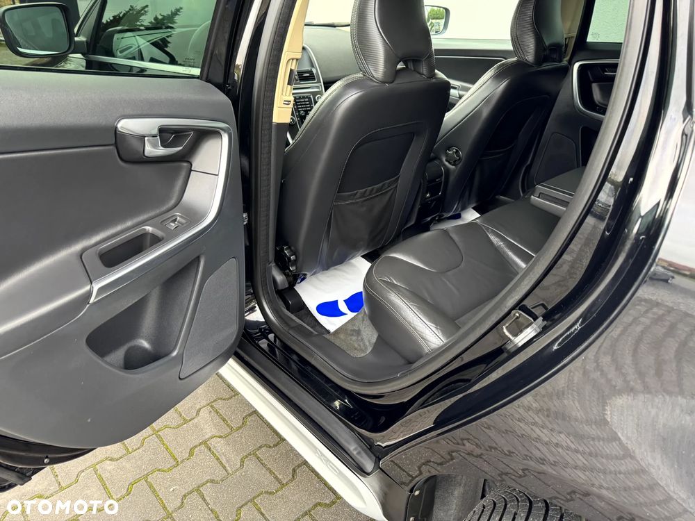 Volvo XC 60 D3 R Design - 13
