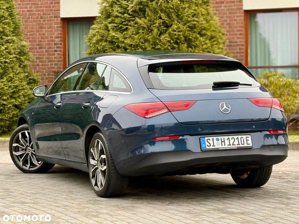 Mercedes-Benz CLA 250 e 8G-DCT Special Edition - 18