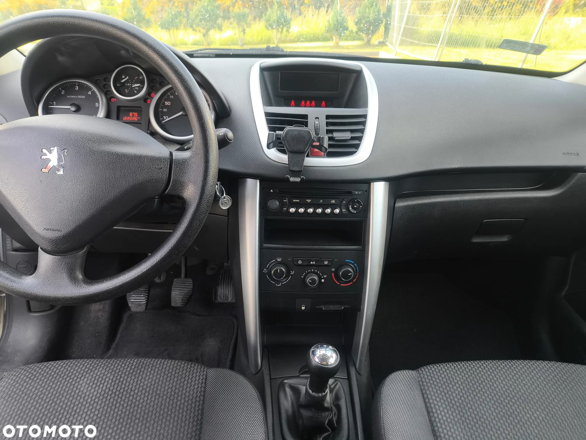 Peugeot 207 - 6