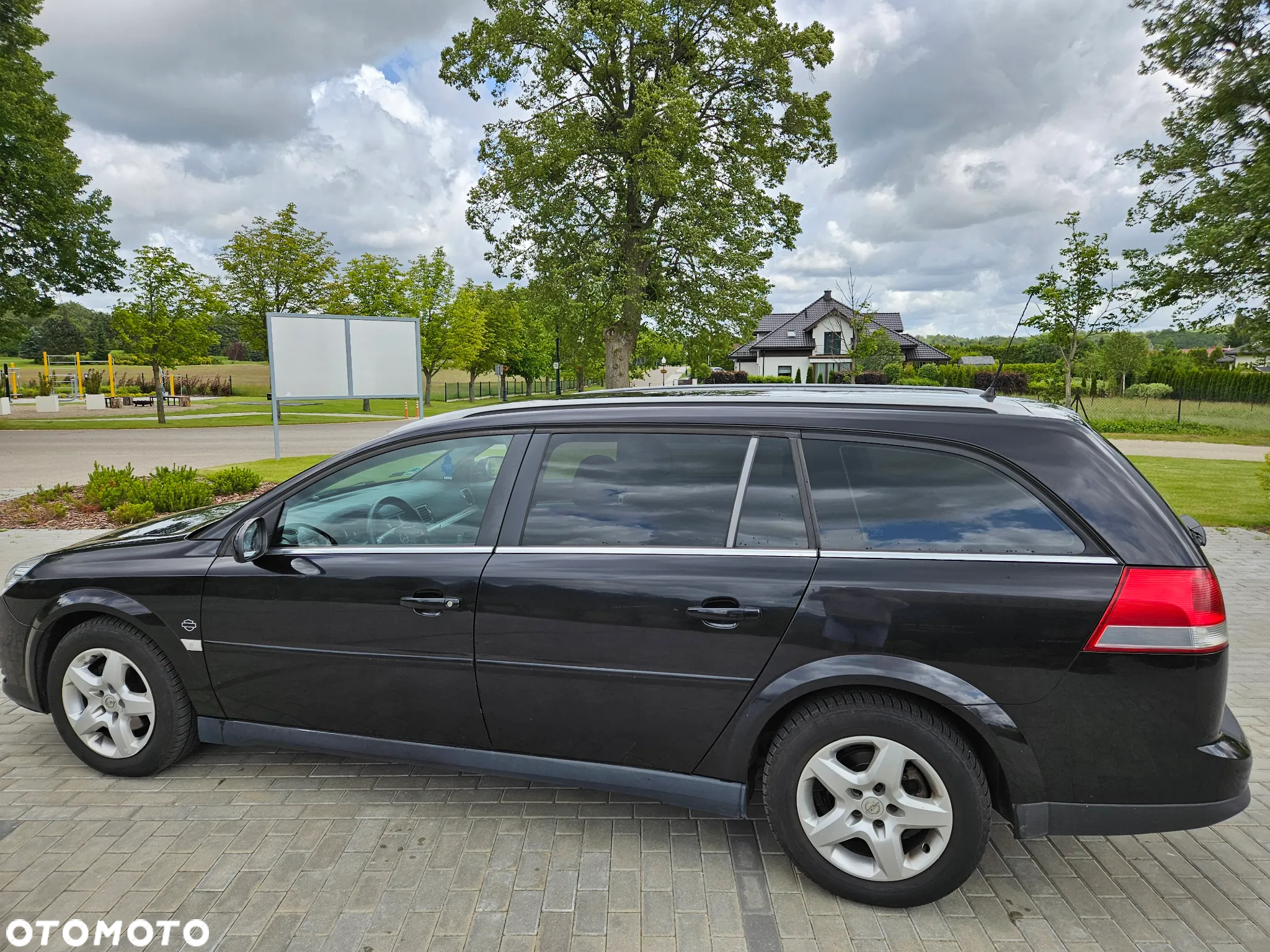 Opel Vectra 1.9 CDTI Sport / GTS - 16