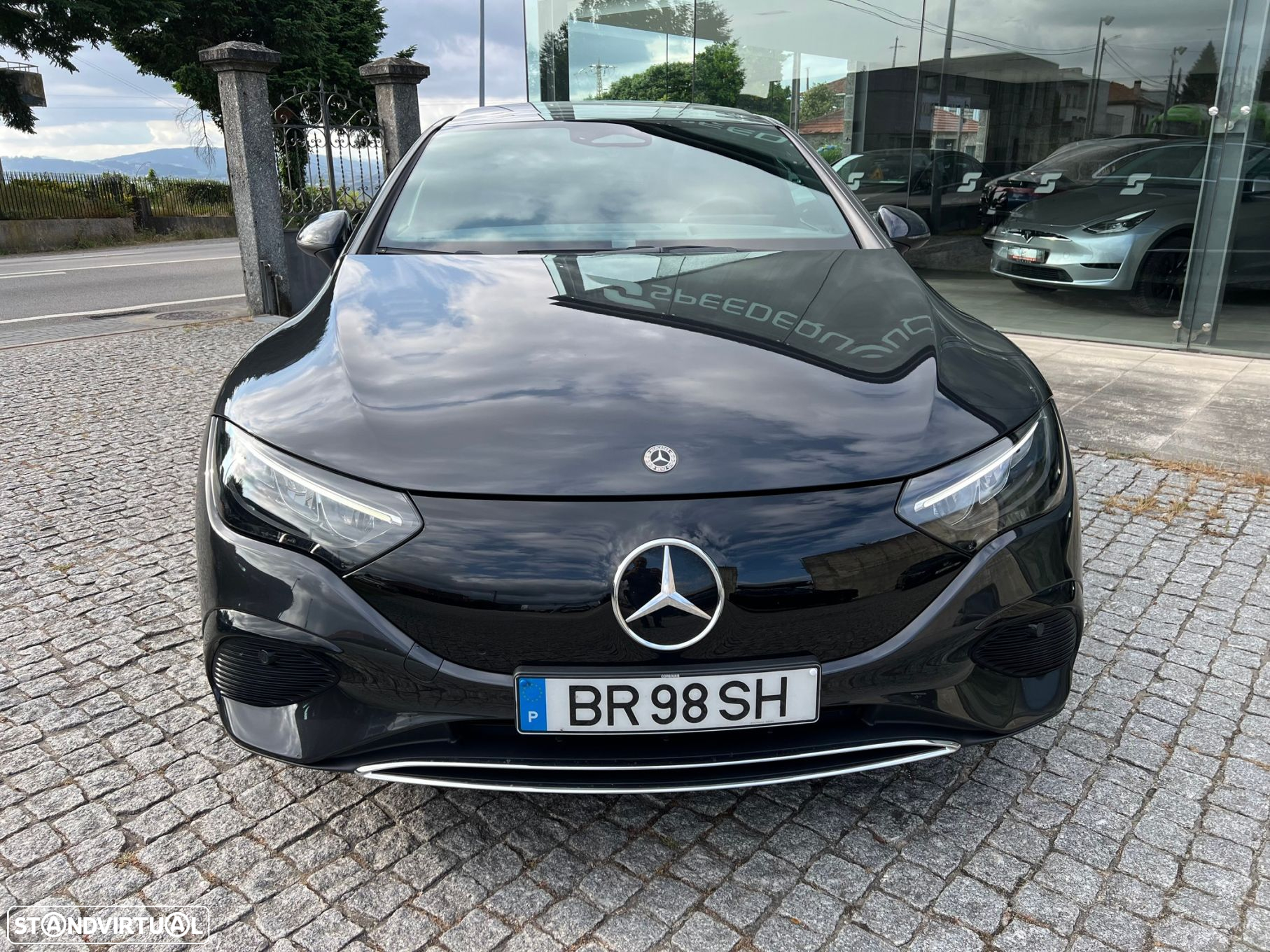 Mercedes-Benz EQE 300 Edition Electric Art - 2