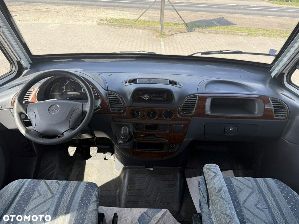 Mercedes-Benz Sprinter - 10