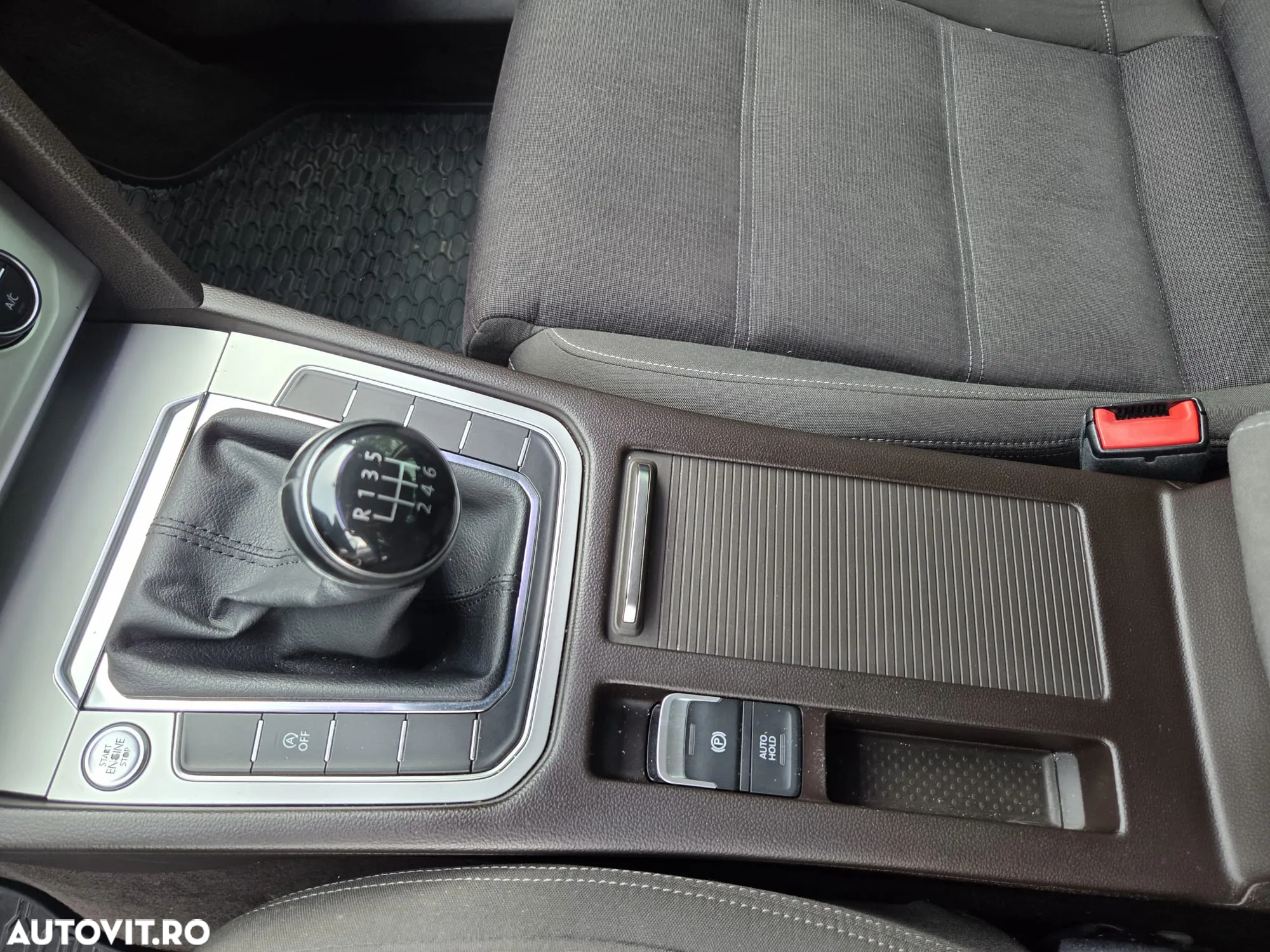 Volkswagen Passat - 8