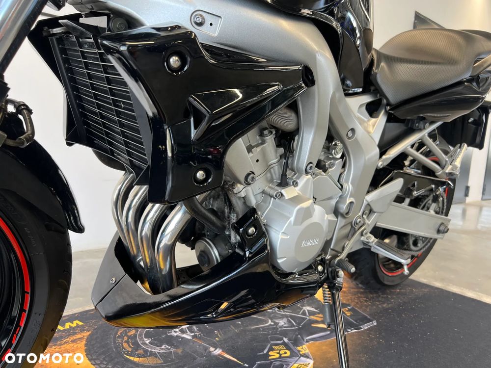 Yamaha FZ6 - 8