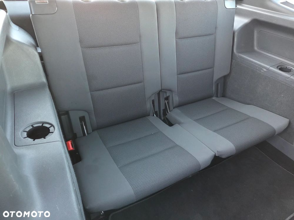 Volkswagen Touran 1.6 TDI DPF BlueMotion Technology Comfortline - 10
