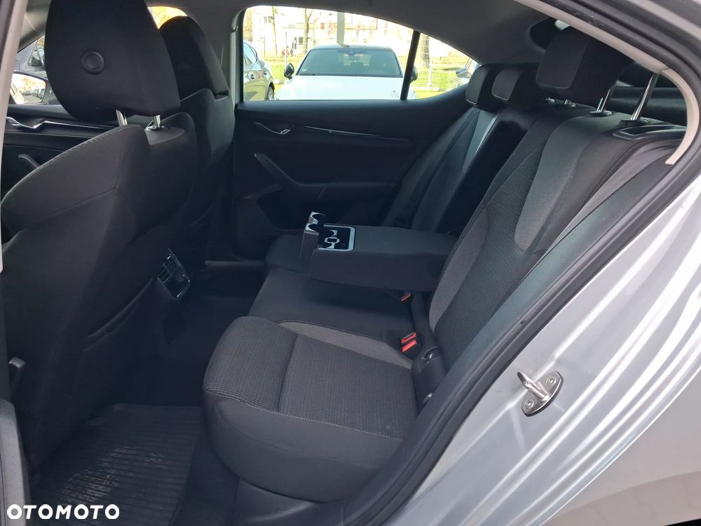 Skoda Octavia 1.5 TSI ACT Ambition - 23