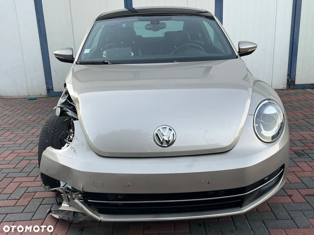 Volkswagen Beetle 1.6 TDI DPF Blue Motion Technologie Exclusive Design - 2