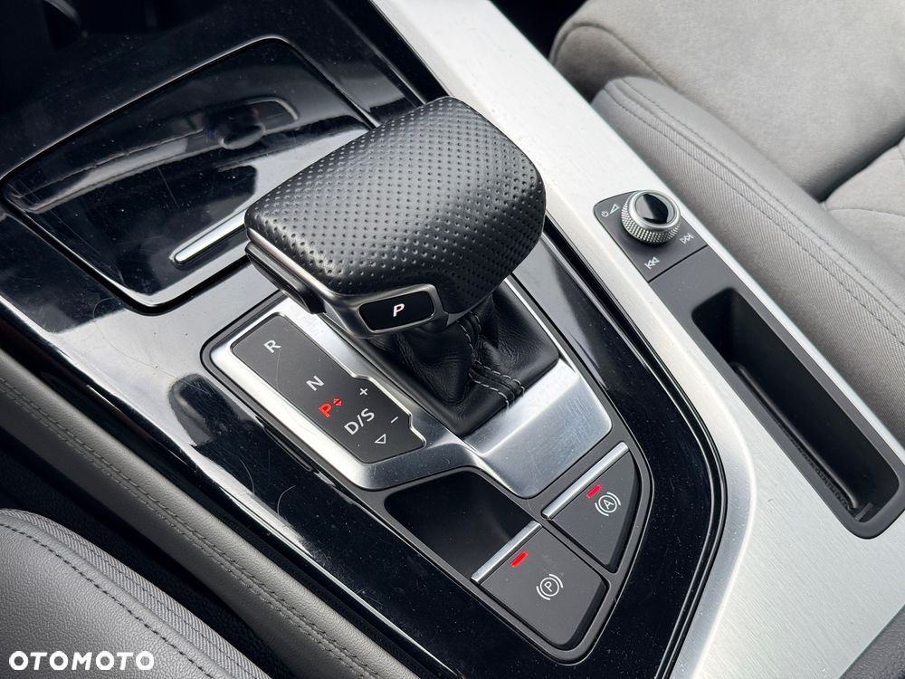 Audi A4 Avant 35 TFSI S tronic S line - 34
