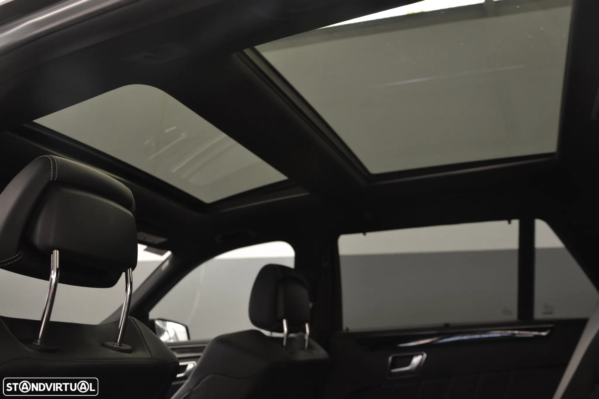 Mercedes-Benz E 63 AMG S 4-Matic - 30