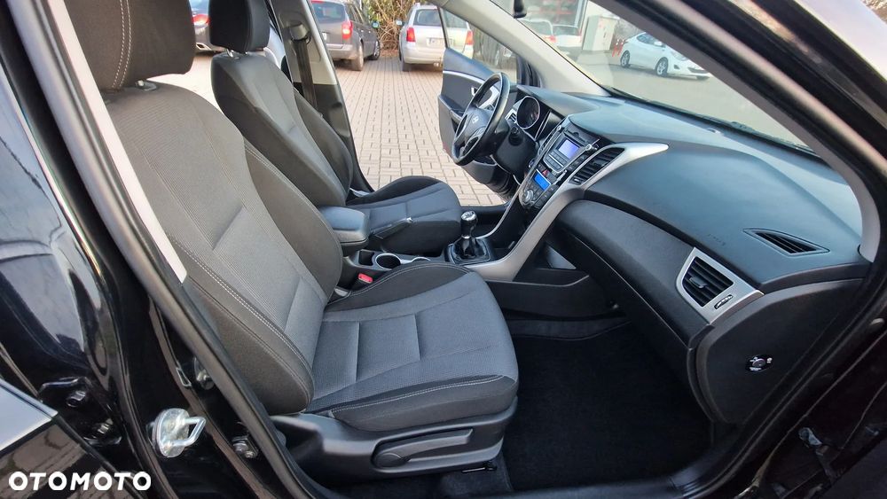 Hyundai i30 1.6 CRDi Comfort - 12