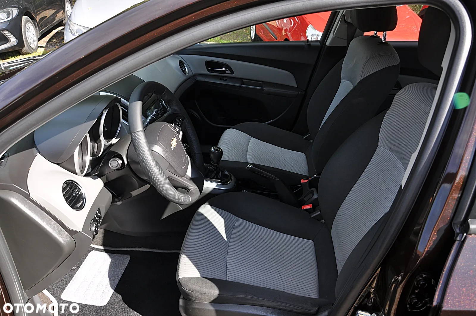 Chevrolet Cruze 1.6 LT - 18