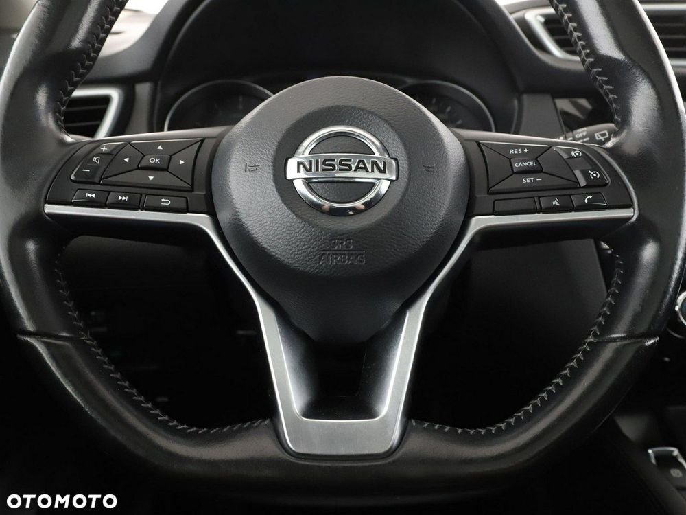 Nissan Qashqai 1.3 DIG-T N-Connecta DCT - 21